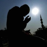 PAKISTAN-ASIA-QUAKE-MUSLIMS-PRAYER